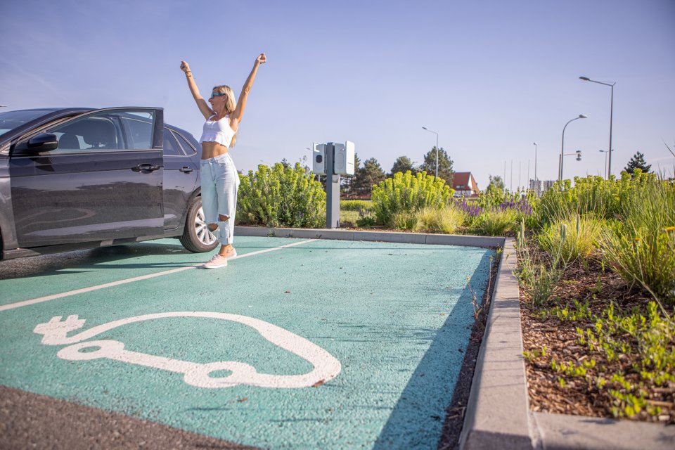 Maak gebruik van de bekende laadnetwerken. Foto: Getty Images