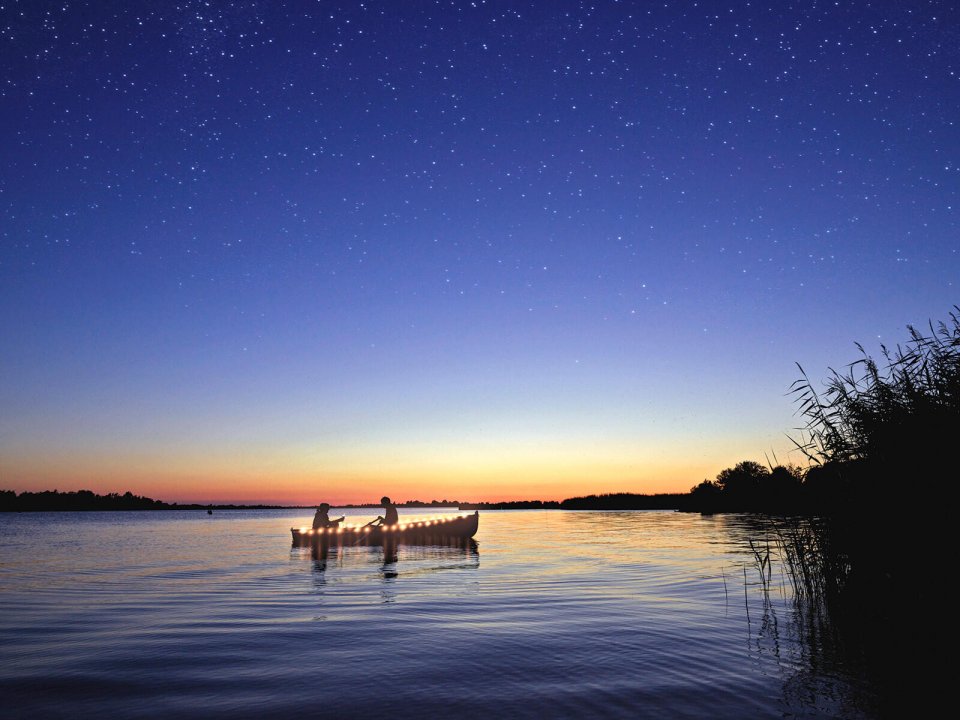 Kanoën in het Nationaal Park Lauwersmeer.