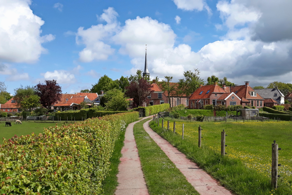 Slapen op de Wierde in Niehove.